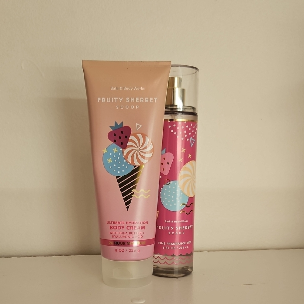 Bath & Body Works Pink Moisturizer and Body Oil Set